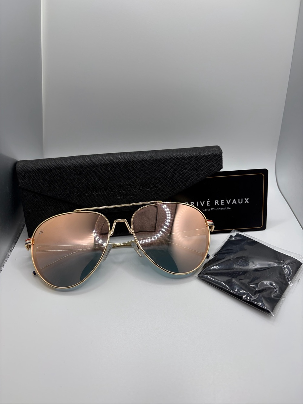 Prive Revaux The GOAT Aviator Sunglasses Rose Gold Mirror Lenses With Case